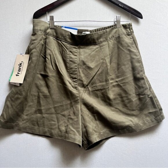NWT Frank & Oak flat front tencel army green shorts Sz L - Picture 1 of 7